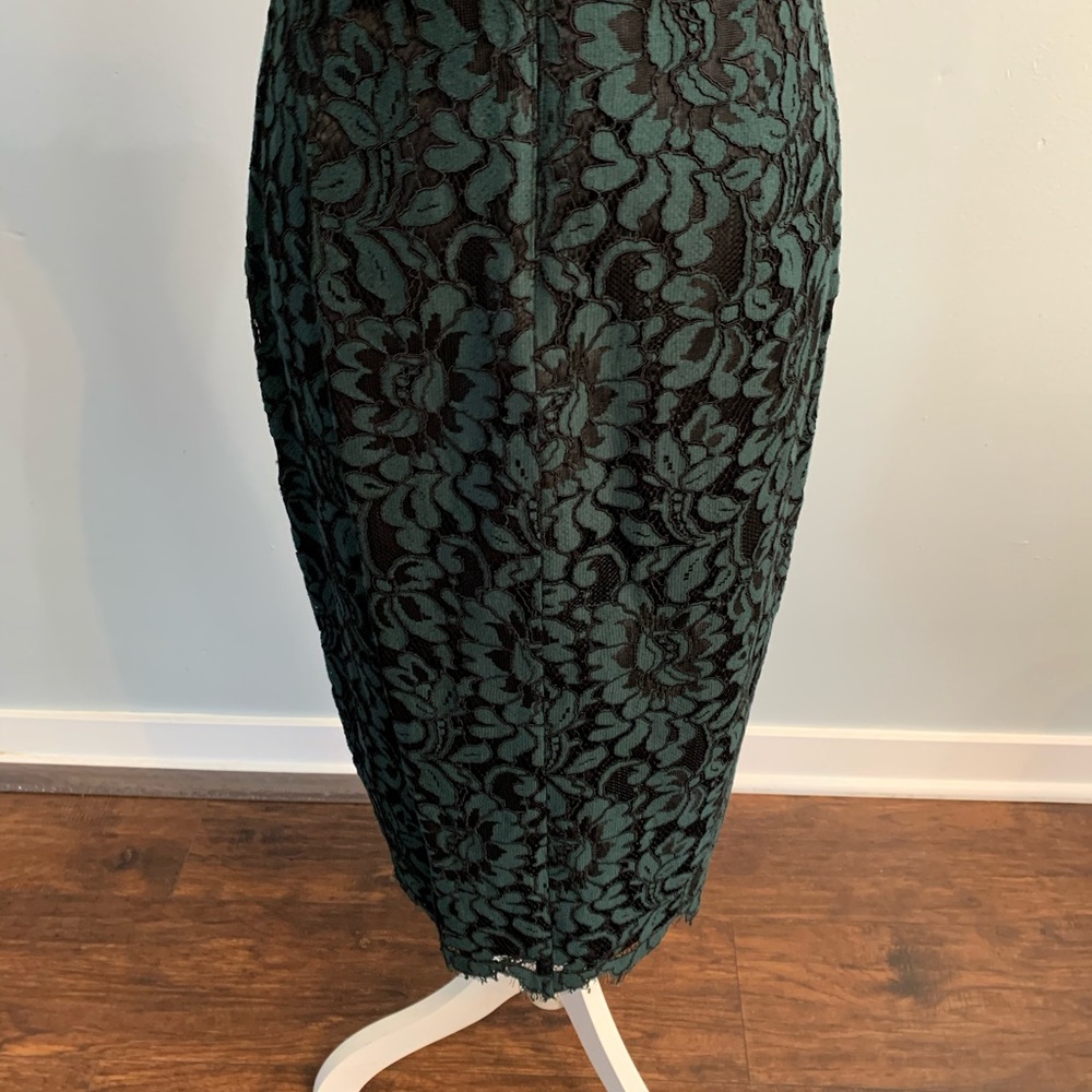 Eliza J Tulip Hem Lace Dress - Picture 12 of 16